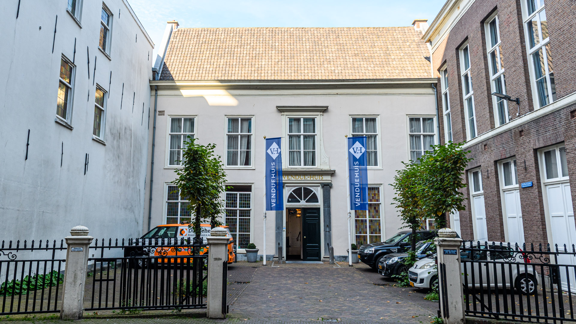 Vendeuhuis